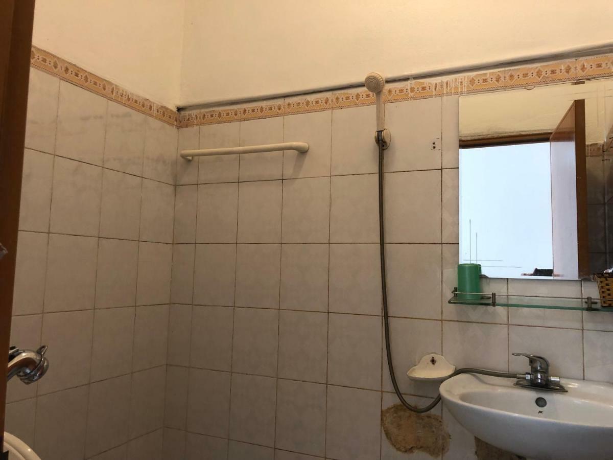V A Motel Hai Phong Bagian luar foto